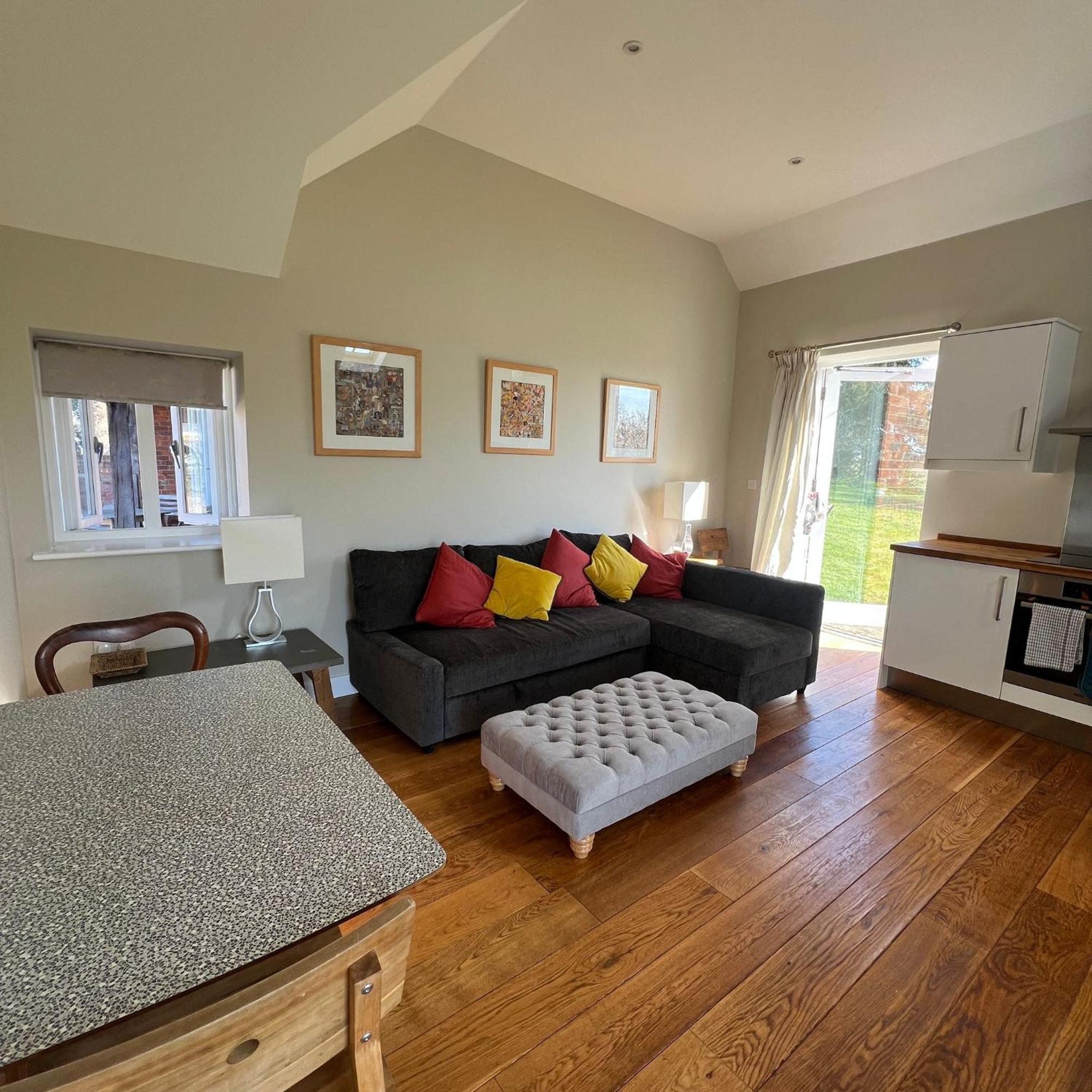 Little Park Farm Queen Anne Farmhouse & Apartments Stratfield Mortimer Exterior photo